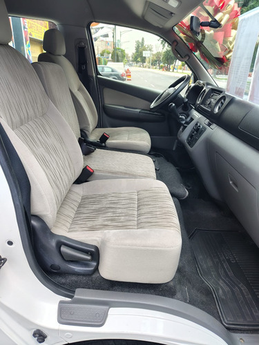 Nissan Urvan 2.5 15 Pas Amplia Aa Mt