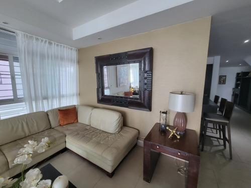 Za148 - Serralles | Pent-house Moderno En Venta | 353 M² | 4 Habitaciones | Family Room | 2 Parqueos | Ubicación Privilegiada | $350,000 Usd | #foxpiantini