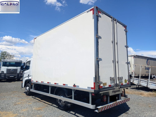 Imagem 4 de 15 de Vw Express Prime (2020) Baú Refrigerado