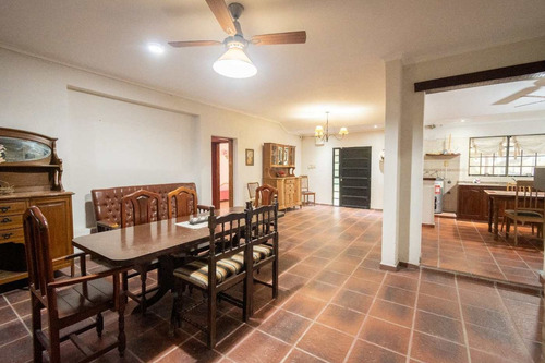 Venta Casa 4 Dormitorios Pileta Y Parque Colastine