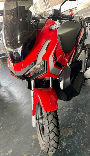 Imagem 9 de 10 de Honda Adv