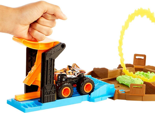 Imagen 4 de 7 de Pista Llanta De Acrobacia Monster Trucks Gvk48 Mattel