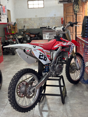 Carpeta Completa Motor Impecable Con 18hs De Uso Service De
