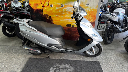 Suzuki Burgman  I 125 Cc - 2012 - Prata  - King Motos