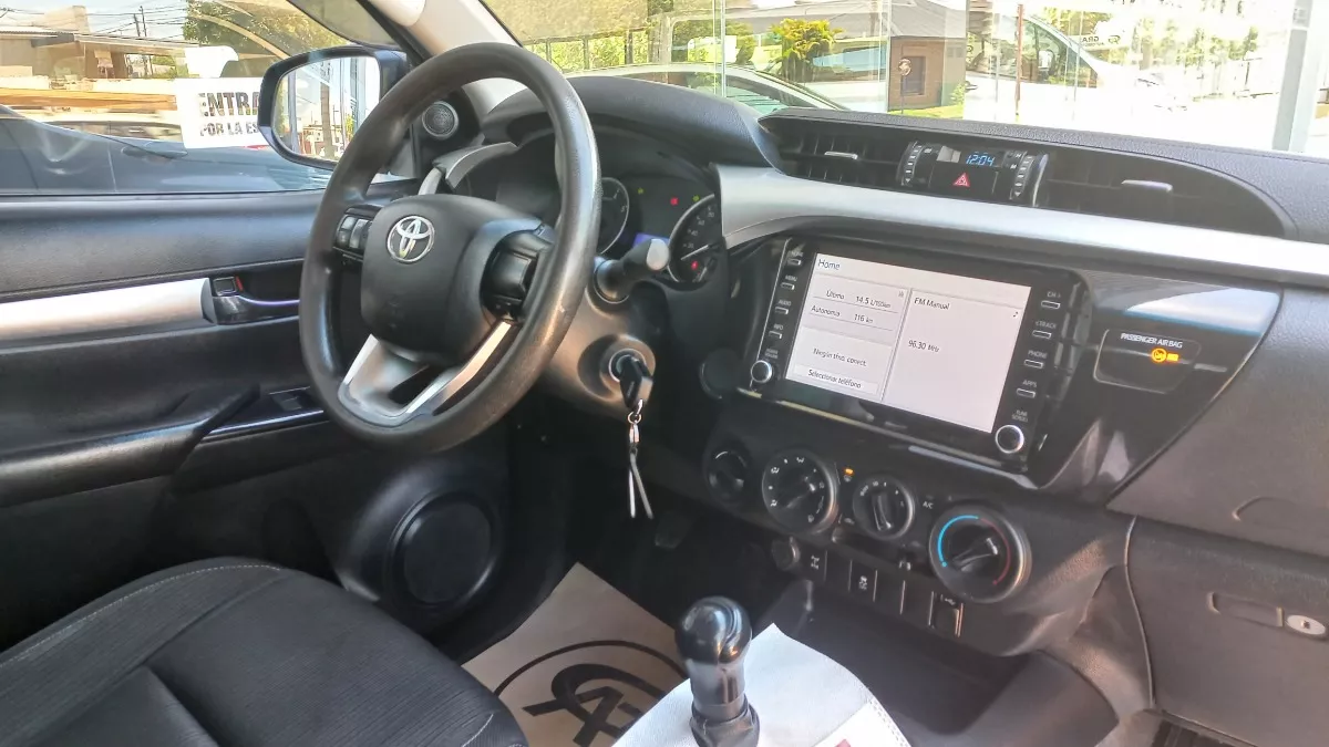 Toyota Hilux 2.8 Cd Sr 177cv 4x4