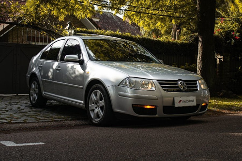 Volkswagen Bora Trendline - Motorland Permuto / Financio