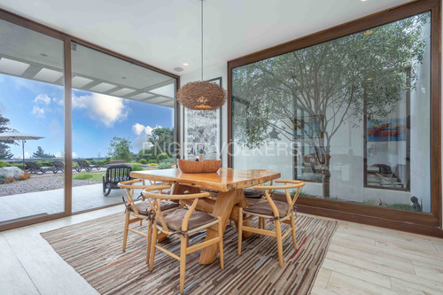 Moderna Casa En Condominio Cantagua