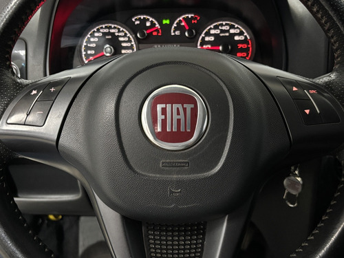Fiat Strada 1.8 MPI ADVENTURE CD 16V FLEX 3P MANUAL