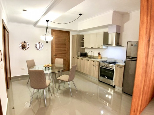 Apartamento Amueblado En 1 Habitación En Evaristo Morales, Distrito Nacional, Santo Domingo