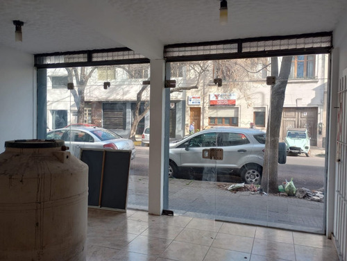 Imagen 5 de 6 de Local Calle 3 Entre 45 Y 46