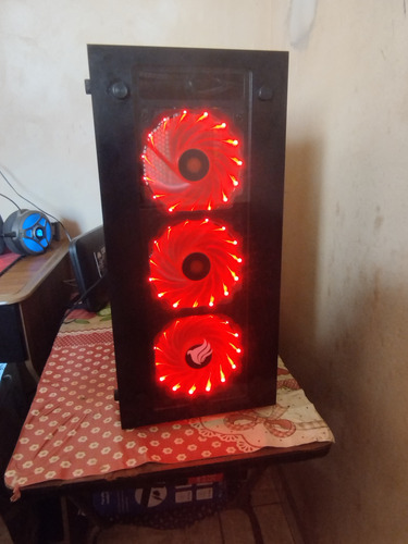 Pc Gamer Ryzen 3 2200g / 16 Gb Ram / Rx 5600 Xt (Usado)