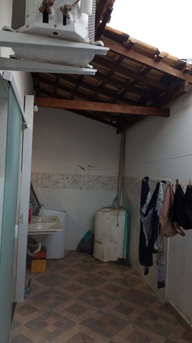 250 M², Casa Com 02 Dormitórios, Espaço Gourmet E Piscina !!