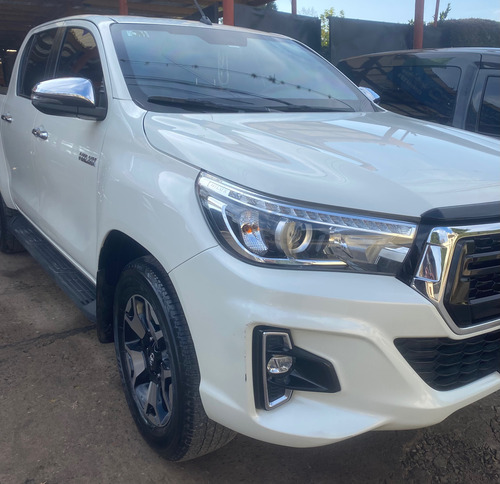 Toyota Hilux Pick-Up 2.8 Cd Srx 177cv 4x4 At
