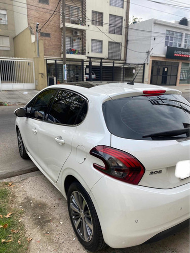 Peugeot 208 1.6 Feline 2018