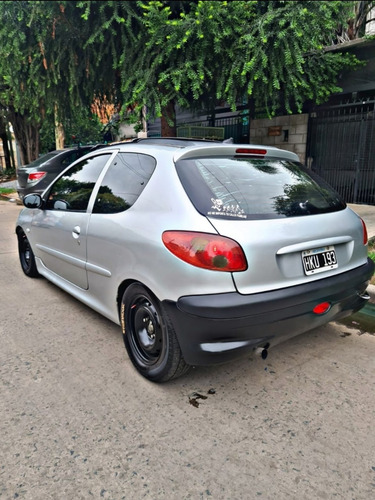 Imagen 6 de 19 de Peugeot 206 2008 1.6 Sw Xs Premium