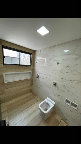Casa De 3 Quartos Com Piscina, Residencial Porto Seguro