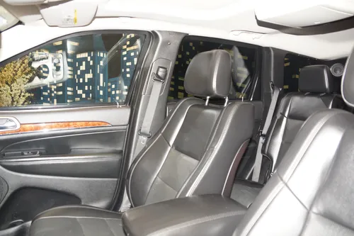 Jeep Grand Cherokee 5.7 Limited Premium V8 4x2 Mt
