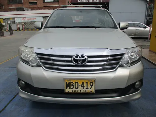 Toyota Fortuner Sr5 4x2 2700cc At Aa
