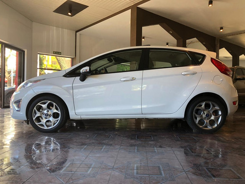 Ford Fiesta Kinetic Design 1.6 Design 120cv Titanium 2012