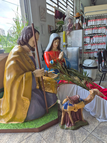 Imagem Promoção Maria José, Menino 130 Cm Resina G R A N D E