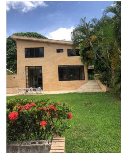 Se Vende Casa Santa Marta 550 Metros Urb Cerrada Vigilancia Jardin Vista Avila 3h3b6e Zoraima