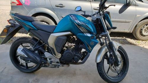 Imagen 2 de 4 de Yamaha Fz Fi S
