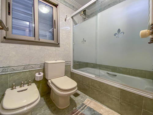 Imagen 28 de 30 de Casa De 5 Dormitorios Con Quincho Y Pileta