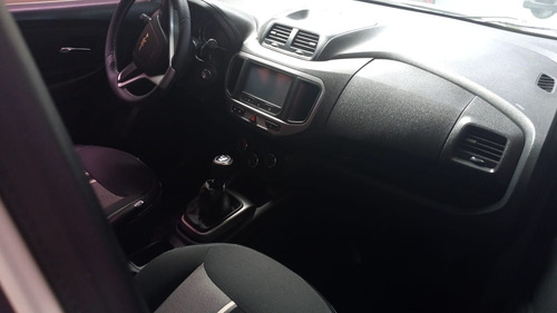 Imagem 10 de 12 de Chevrolet Gm Spin Activ 1.8 Branco 2015