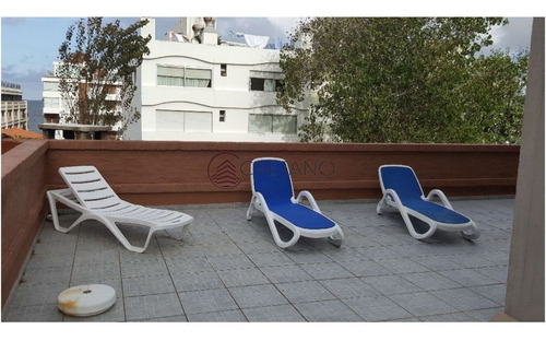 Imagen 17 de 27 de Apartamento De 2 Dormitorios Y 2 Baños A 1 Cuadra De Gorlero, Con Gran Terraza Y Parrillero Propio. - Punta Del Este Peninsula
