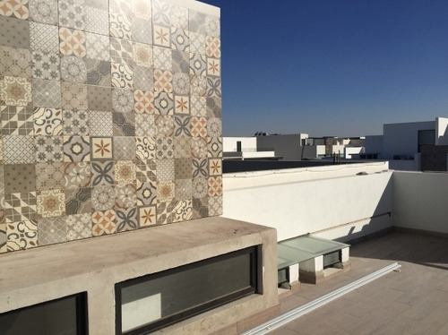Casa Nueva En Venta En Solares De 4 Recámaras En Zapopan En Paseo Del Anochecer