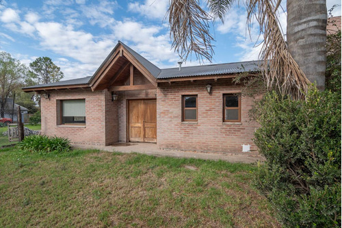 Increíble Casa 3 Dormitorios Junto Con Un Depto