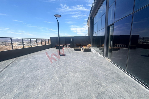 Local Comercial Renta En Torre Azenzo