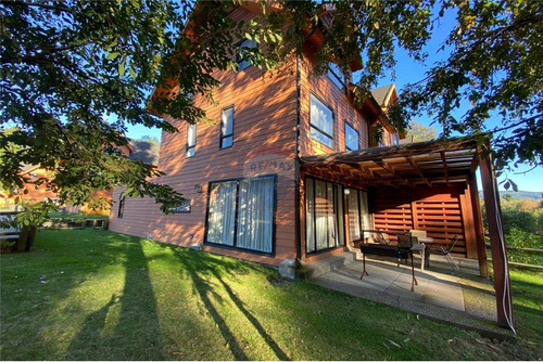 En Venta Casa 5 Dormitorios 4 Baños En Pucón