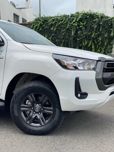 Toyota Hilux 2.4 2024