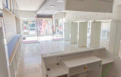 Excelente Local Comercial En Patronato
