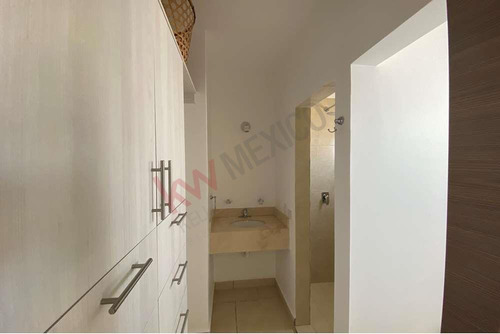 Casa En Venta, Fraccionamiento Cerrado En Sector Valle De Los Almendros, Torreon Coahuila