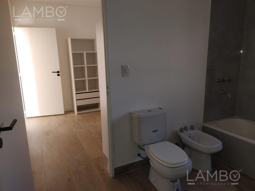 Venta Casa Escobar San Sebastian