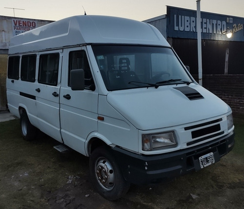 Iveco Daily 35.10 Furgón Vidriado Con Asientos