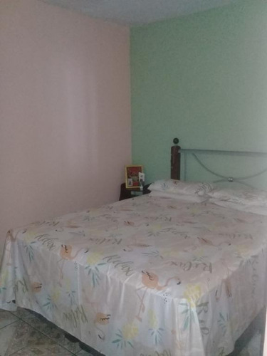 Imagem 19 de 29 de Sobrado De 03 Dormitórios, Suíte, 02 Vagas De Garagem Cobertas, Próximo A Estr. Do Campo Limpo, Ótima Localização. Confira! - So0172