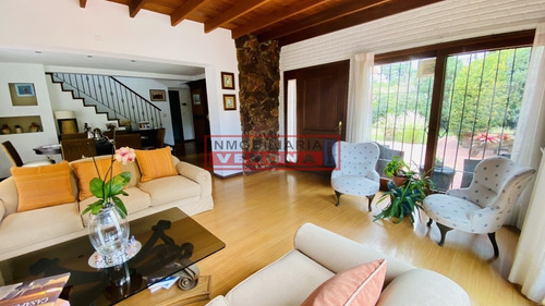 Impecable Chalet En El Corazón De Las Paradas- Ref: 6800