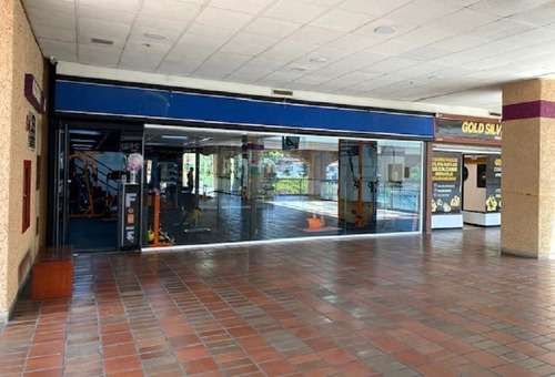 En Venta Local Comercial Y Fondo De Comercio En El Cc Galerias Prados Del Este