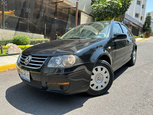 Volkswagen Jetta 2.0 L4 At