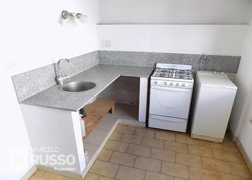 Imagen 14 de 25 de Casa + Depto., Local & Salón En Block