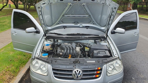 Volkswagen Jetta Trendline Mt 2.0