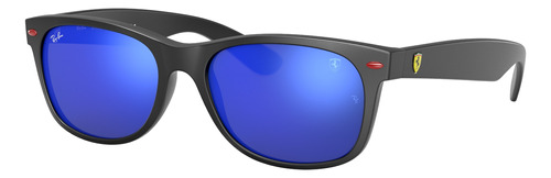 Anteojos de sol Ray-Ban New Wayfarer Scuderia Ferrari Collection Standard con marco de nailon color matte black, lente blue espejada, varilla matte black de nailon - RB2132M