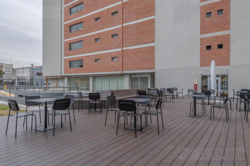 Alquiler De Oficina De 800 M2 En Olivos
