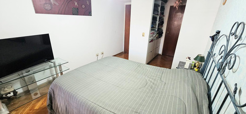 Tríplex 4 Ambientes En Villa Devoto Cochera/ Patio/ Play Room / Parrilla Apto Crédito Hipotecario.
