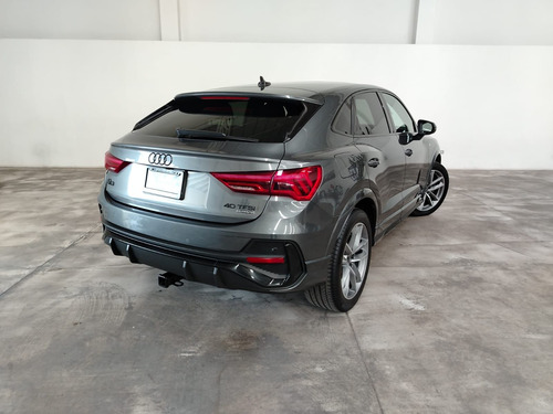 Audi Q3 2.0 SB 40 TFSI S line At