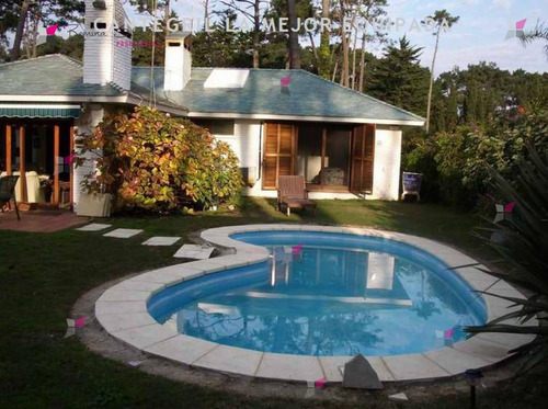 Casa En Cantegril, 4 Dormitorios *- Ref: 7659