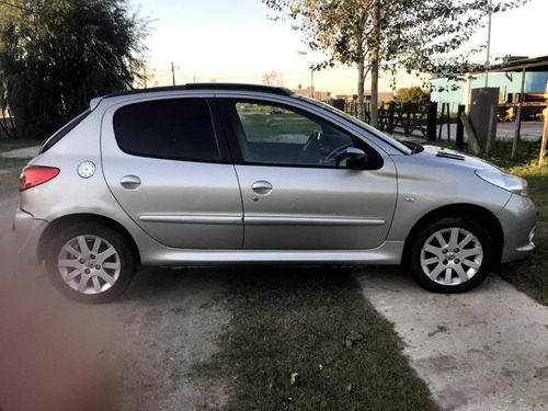 Peugeot 207 2009 1.6 Xt